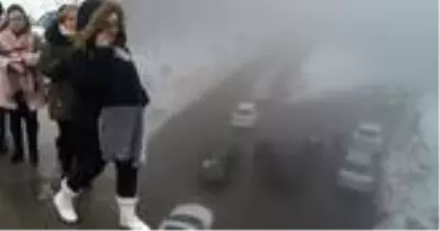 Tatilciler akın etti! Kartepe yolunda 3 kilometrelik araç kuyruğu oluştu