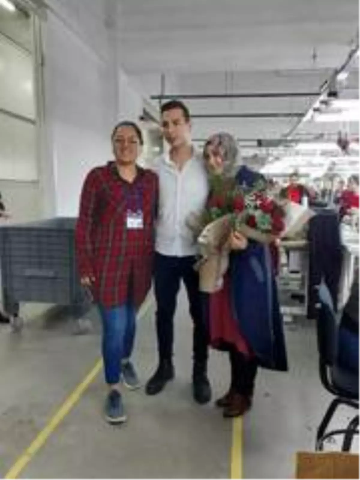 Tekstil işçisinden unutulmaz evlilik teklifi