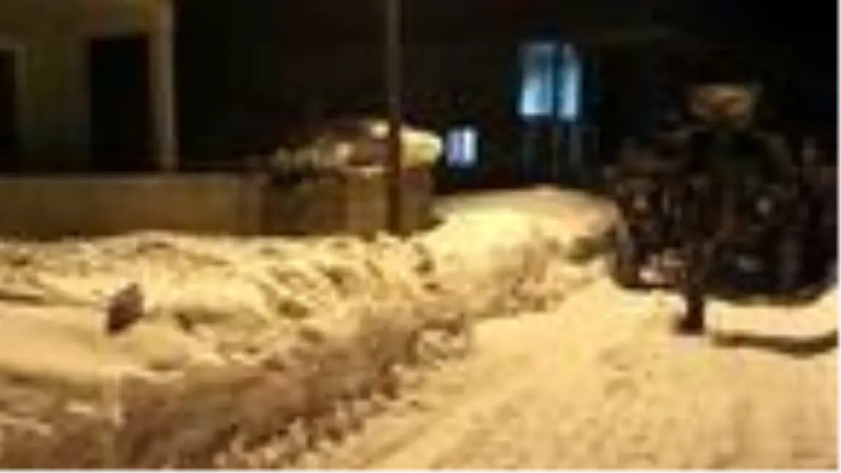 Van'da polisi alarma geçiren şüpheli çantanın sahibi yakalandı