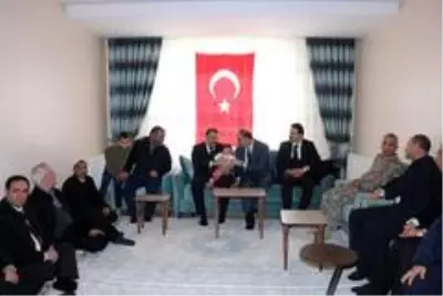 11 yaşındaki terör şehidi mezarı başında anıldı 11 yaşındaki terör şehidi mezarı başında anıldı