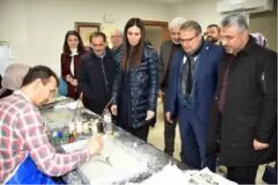AK Parti'li heyet Yunus Emre Kültür Parkına hayran kaldı AK Parti'li heyet Yunus Emre Kültür Parkına hayran kaldı