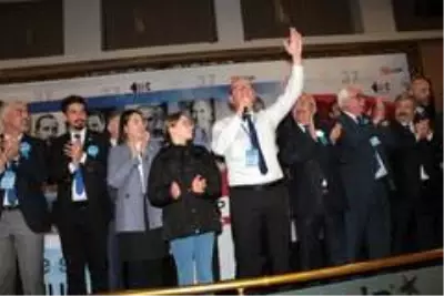 CHP Balıkesir'de kazanan Serkan Sarı oldu