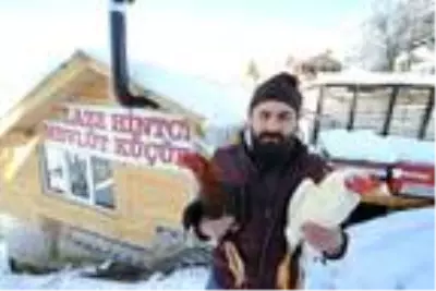 Hobi olarak başladığı kümes hayvancılığı, geçim kaynağı oldu Hobi olarak başladığı kümes hayvancılığı, geçim kaynağı oldu