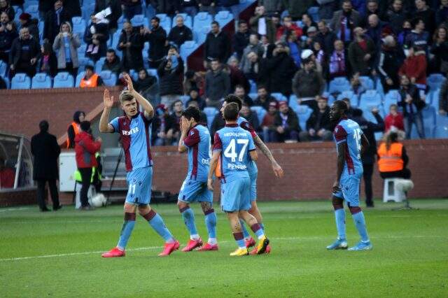 Trabzonspor 9 yıl sonra liderlik koltuğuna oturdu!