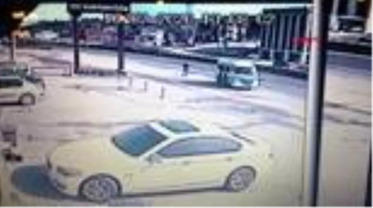 Yalova 5 kişinin yaralandığı kaza kamerada