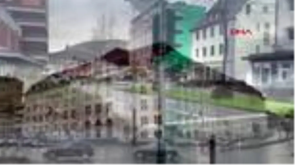 Almanya'da cami kundakçısına hapis cazası