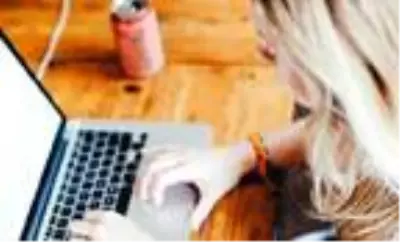 Ev kadınları internet bağımlısı oldu