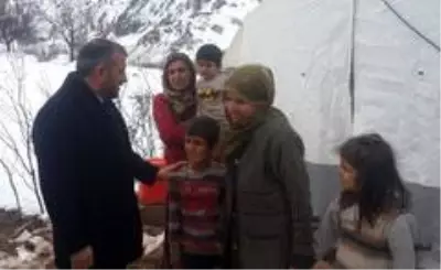 İş adamları deprem bölgesi Gerger'de incelemelerde bulundu