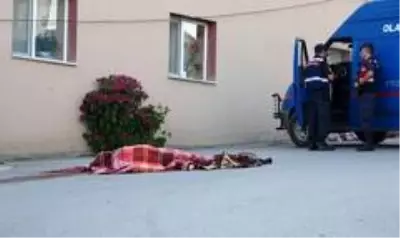 Köy meydanında dehşet saçan zanlıya müebbet talebi Köy meydanında dehşet saçan zanlıya müebbet talebi