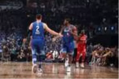 NBA All-Star maçında kazanan Lebron'un takımı NBA All-Star maçında kazanan Lebron'un takımı