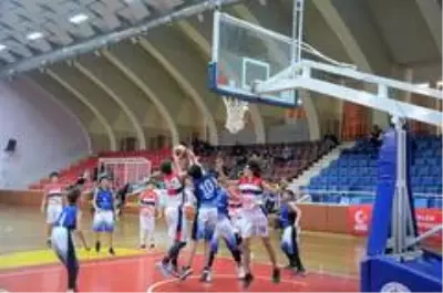 Potada yarı finale çıkan 4 bölge takımı belli oldu Potada yarı finale çıkan 4 bölge takımı belli oldu