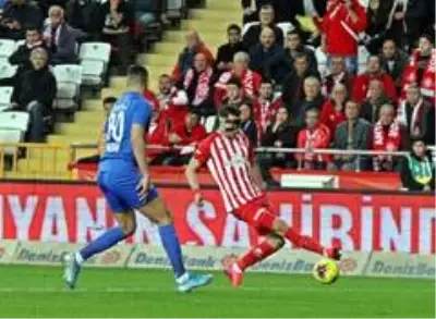 Süper Lig: Antalyaspor: 0 - Kasımpaşa: 0 (İlk yarı) Süper Lig: Antalyaspor: 0 - Kasımpaşa: 0 (İlk yarı)