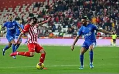 Süper Lig: Antalyaspor: 0 - Kasımpaşa: 0 (İlk yarı) Süper Lig: Antalyaspor: 0 - Kasımpaşa: 0 (İlk yarı)