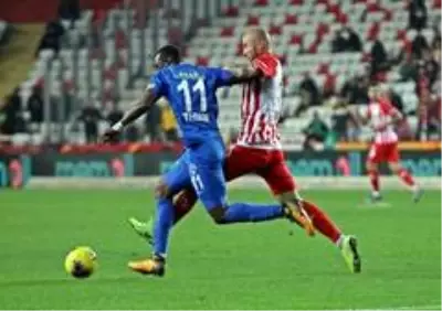 Süper Lig: Antalyaspor: 0 - Kasımpaşa: 0 (İlk yarı) Süper Lig: Antalyaspor: 0 - Kasımpaşa: 0 (İlk yarı)