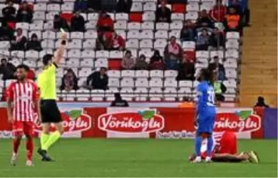 Süper Lig: Antalyaspor: 3 - Kasımpaşa: 1 (Maç sonucu) Süper Lig: Antalyaspor: 3 - Kasımpaşa: 1 (Maç sonucu)