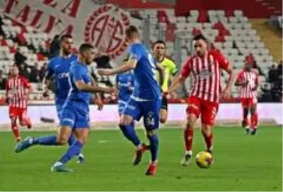 Süper Lig: Antalyaspor: 3 - Kasımpaşa: 1 (Maç sonucu) Süper Lig: Antalyaspor: 3 - Kasımpaşa: 1 (Maç sonucu)