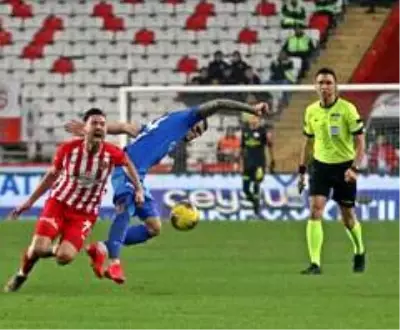 Süper Lig: Antalyaspor: 3 - Kasımpaşa: 1 (Maç sonucu) Süper Lig: Antalyaspor: 3 - Kasımpaşa: 1 (Maç sonucu)