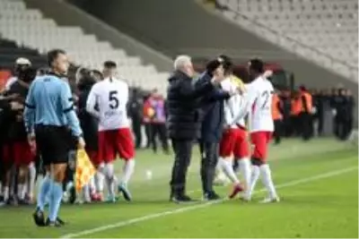 Süper Lig: Gaziantep FK: 2 - Çaykur Rizespor: 0 (Maç sonucu) Süper Lig: Gaziantep FK: 2 - Çaykur Rizespor: 0 (Maç sonucu)