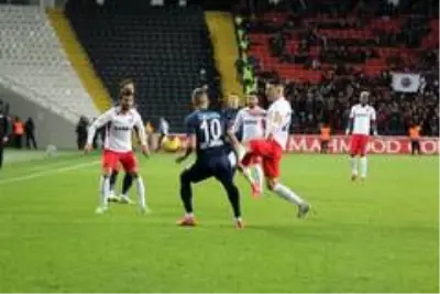 Süper Lig: Gaziantep FK: 2 - Çaykur Rizespor: 0 (Maç sonucu) Süper Lig: Gaziantep FK: 2 - Çaykur Rizespor: 0 (Maç sonucu)