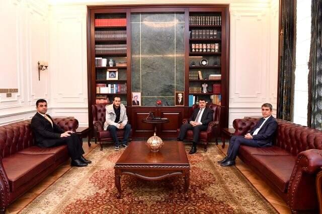 Tüm Türkiye'nin konuştuğu sokakta yaşayan Hasan'ın son halini Vasip Şahin paylaştı.