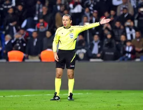 UEFA Cüneyt Çakır'ı, Tottenham - Leipzig maçında görevlendirdi
