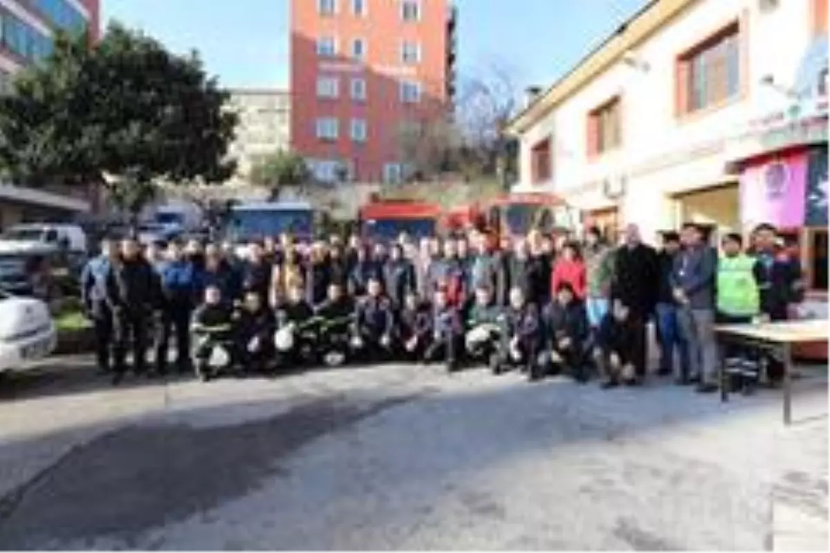 Yangına müdahale edip sertifikalarını aldılar