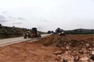 Yunusemre'den üniversite kampüsü içine yol Yunusemre'den üniversite kampüsü içine yol