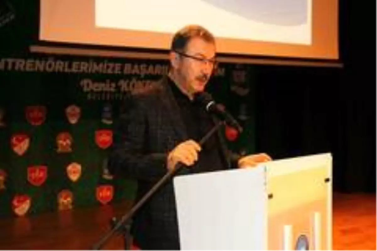 Başkan Deniz Köken İstanbullu antrenörlerle buluştu