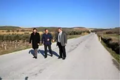 Beton yol uygulamasına yerinde inceleme Beton yol uygulamasına yerinde inceleme