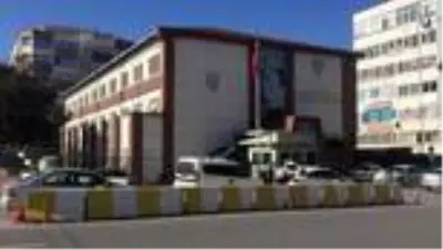 Hırsızlık zanlısı çift yakalandı Hırsızlık zanlısı çift yakalandı