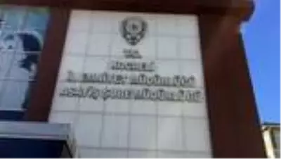 Hırsızlık zanlısı çift yakalandı Hırsızlık zanlısı çift yakalandı