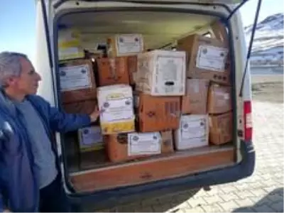 İstanbullu çocuklar Patnos'taki kardeşlerini sevindirdi İstanbullu çocuklar Patnos'taki kardeşlerini sevindirdi