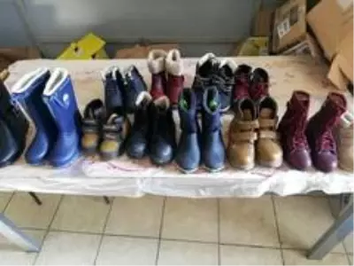 İstanbullu çocuklar Patnos'taki kardeşlerini sevindirdi İstanbullu çocuklar Patnos'taki kardeşlerini sevindirdi