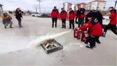 Kırıkkale'nin gönüllü genç 'zabıta ve itfaiyeleri' Kırıkkale'nin gönüllü genç 'zabıta ve itfaiyeleri'
