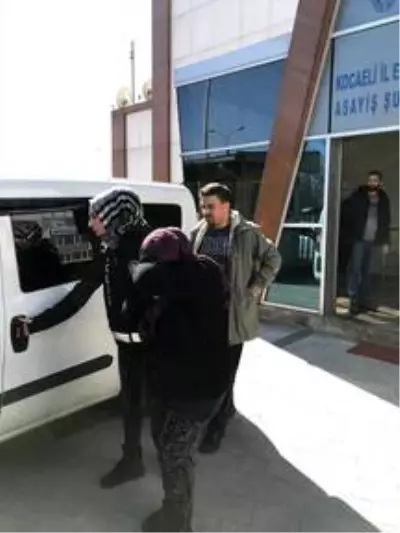 Kocaeli'de hırsızlık zanlısı çift yakalandı Kocaeli'de hırsızlık zanlısı çift yakalandı
