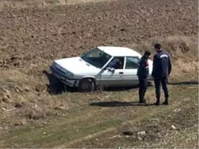 Otomobille kovaladığı aracı şarampole düşürdü, sürücüsünü tüfekle vurup öldürdü