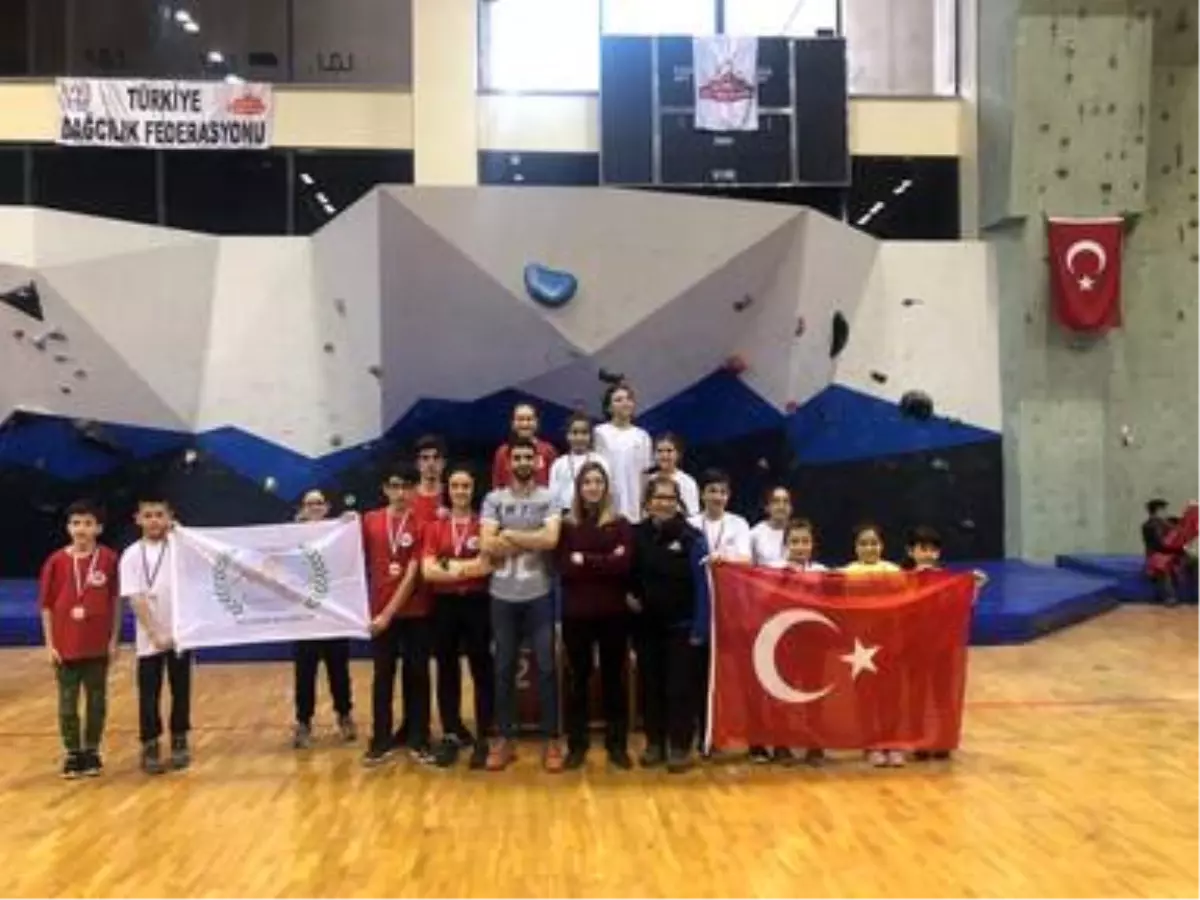 Sporcularımız Isparta'dan 10 madalya ile döndü