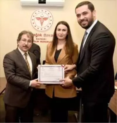 Temiz Havuz Suyu Sertifikaları Sahiplerine Teslim Edildi Temiz Havuz Suyu Sertifikaları Sahiplerine Teslim Edildi