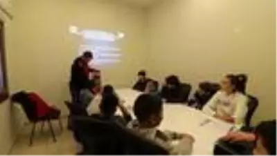 Yahşihan Belediyesi gönüllü itfaiyeci ve zabıtalar yetiştiriyor Yahşihan Belediyesi gönüllü itfaiyeci ve zabıtalar yetiştiriyor