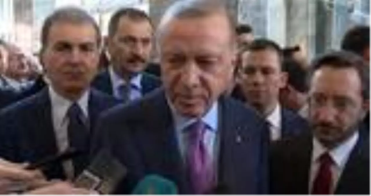 Erdoğan gazetecilerin darbe sorusuna sert çıktı: Böyle bir şeye siz inanıyor musunuz?