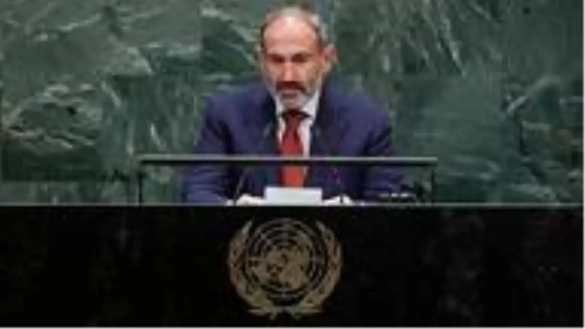 Ermenistan Başbakanı Paşinyan: Asker ölümleri nedeniyle 2 üst düzey komutanı görevden aldı