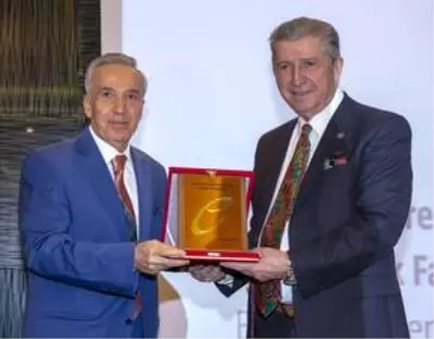 Kamu Görevlileri Etik Kurulu Başkanı Köksal Toptan'dan 'tarafsızlık' vurgusu Kamu Görevlileri Etik Kurulu Başkanı Köksal Toptan'dan 'tarafsızlık' vurgusu