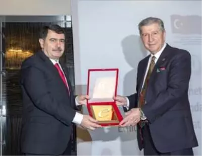 Kamu Görevlileri Etik Kurulu Başkanı Köksal Toptan'dan 'tarafsızlık' vurgusu Kamu Görevlileri Etik Kurulu Başkanı Köksal Toptan'dan 'tarafsızlık' vurgusu