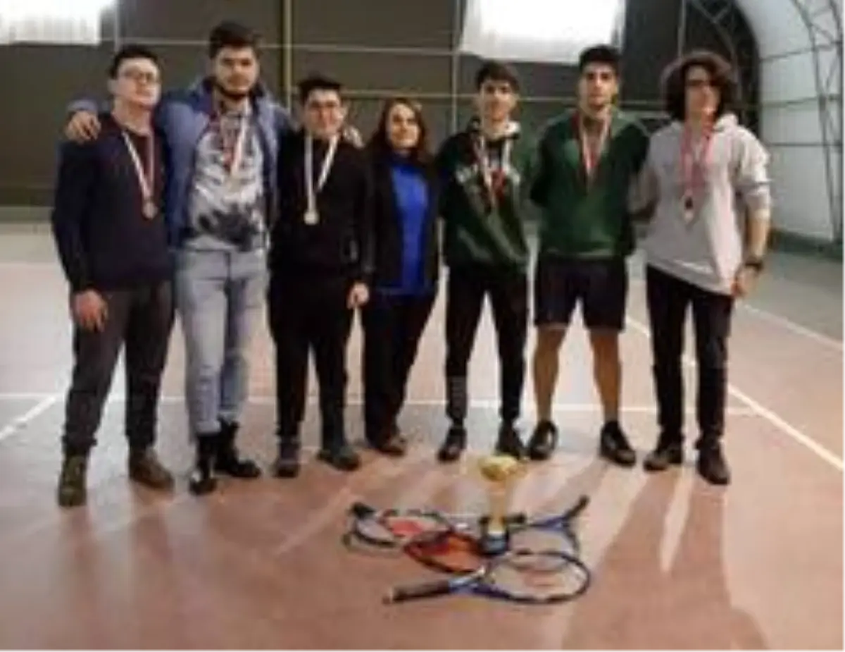 Okullar arası gençler tenisi il birinciliği sona erdi