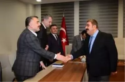 Palandöken Belediyesinde sözleşme sevinci Palandöken Belediyesinde sözleşme sevinci