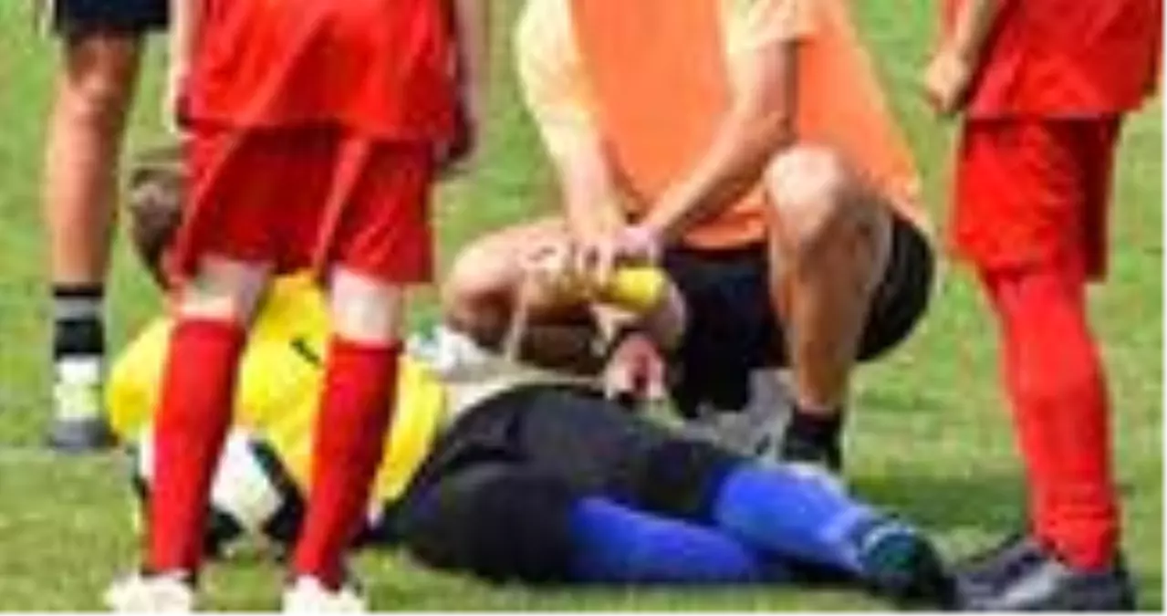 Rakibi tarafından cinsel organı ısırılan futbolcuya 10 dikiş atıldı