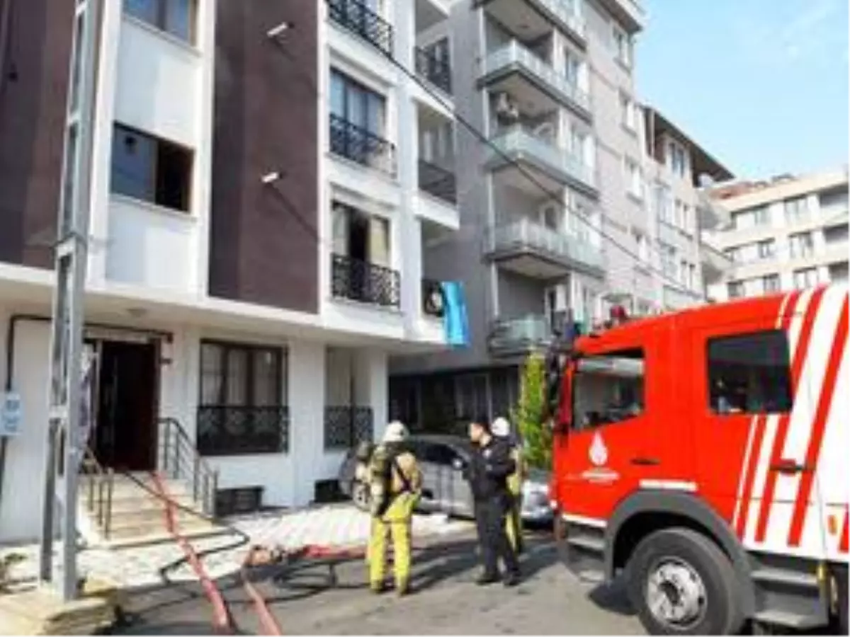 Sancaktepe'de çıkan yangında bir kadın dumandan etkilendi