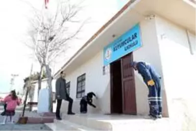 Seyhan'da okullar renkleniyor Seyhan'da okullar renkleniyor