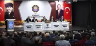 Çüngüş: Vali Güzeloğlu: '2 bin 158 kilometre yola sıcak asfalt serilecek, bu bir rekordur' Çüngüş: Vali Güzeloğlu: '2 bin 158 kilometre yola sıcak asfalt serilecek, bu bir rekordur'