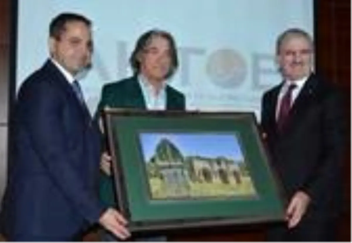 Validen turizmcilere uyarı: Dedikodulara inanıp fiyat indirmeyin